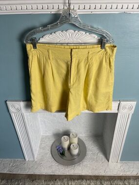 a new day Yellow Linen Pleated Flat-Front Women’s Shorts